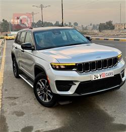 جیپ گراند شیرۆکی